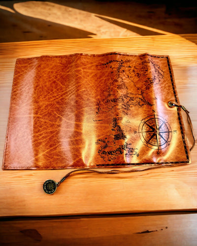 Retro Sötétbarna Bőr Tolltartó Kincses Térkép Motívummal - Elegáns Táska Íróeszköz Kincsek Tárolására