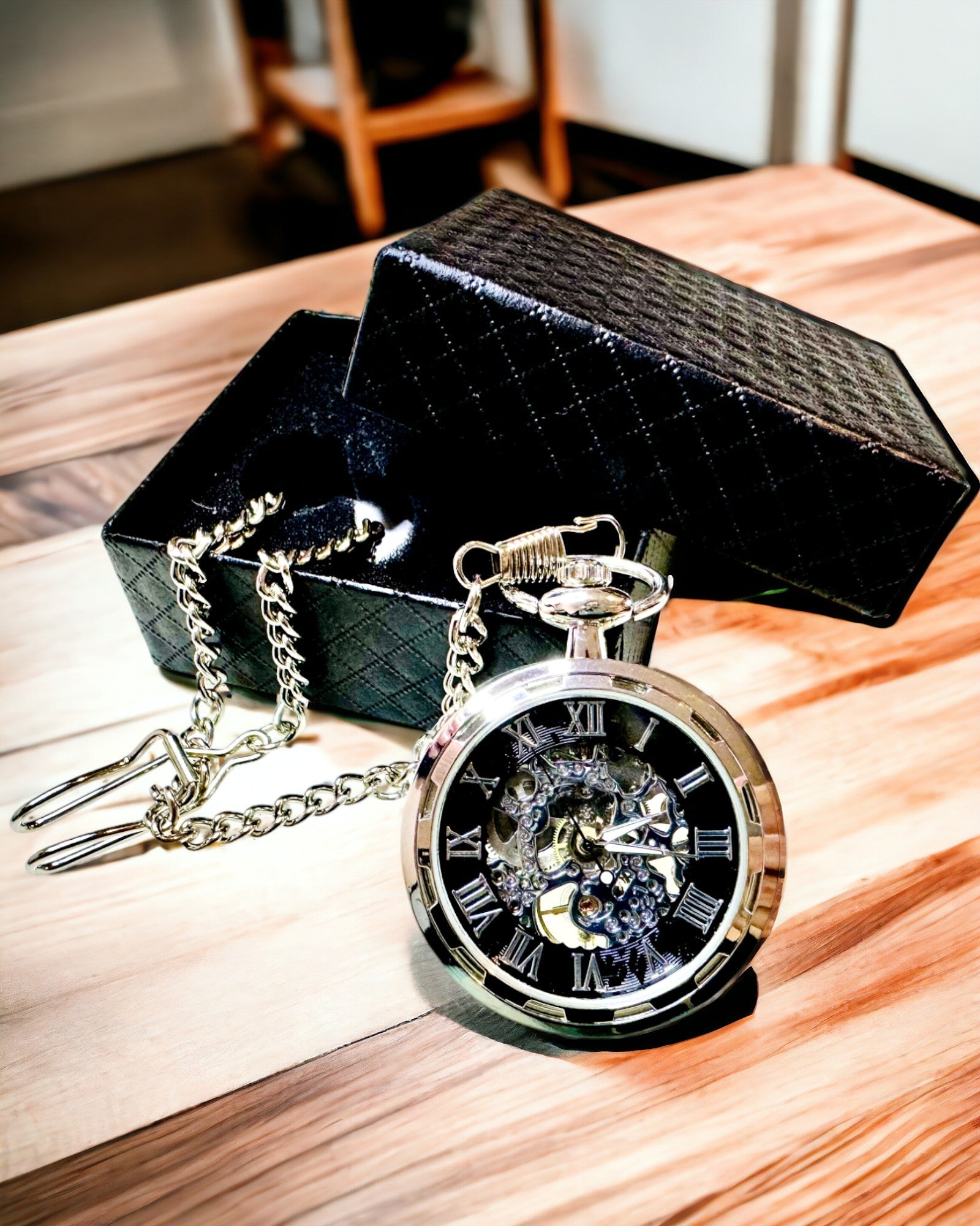 Ezüst Exkluzív Mechanikus Zsebóra Retro Stílusban, Vízálló - Elegancia Minden Alkalomra, Gravírozással