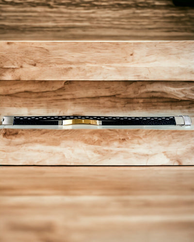 PU bőrből és rozsdamentes acélból készült sport karkötő gravírozási lehetőséggel – 3 színben