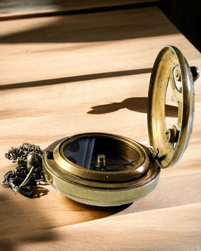 Utazó Navigációs Iránytű gravírozással, személyre szabás – Indiai Kézművesek Kézműves Terméke