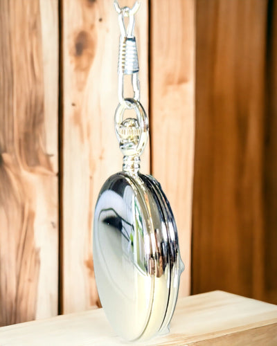 Ezüst zsebóra kvarc szerkezettel és gravírozási lehetőséggel