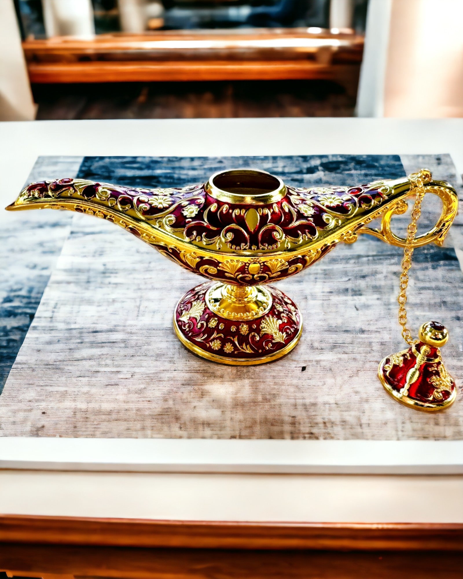 Aladdin Varázslámpája Gravírozási Opcióval - Bordó Arannyal Átszőtt Változat