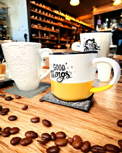 Természetes kőből készült, személyre szabott gravírozással ellátott alátét kávéhoz, teához – Négyzet, kör, hatszög, 10 cm