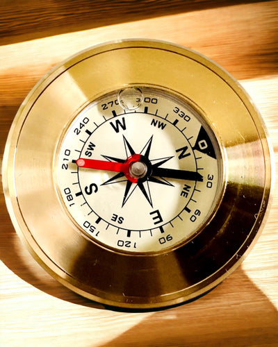 Gravírozási Lehetőséggel Rendelkező Navigációs Iránytű, Rézből, Klasszikus Dizájn – 5 cm