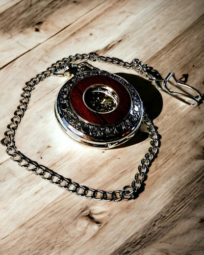 Gravírozható "Heritage Timekeeper" Zsebóra