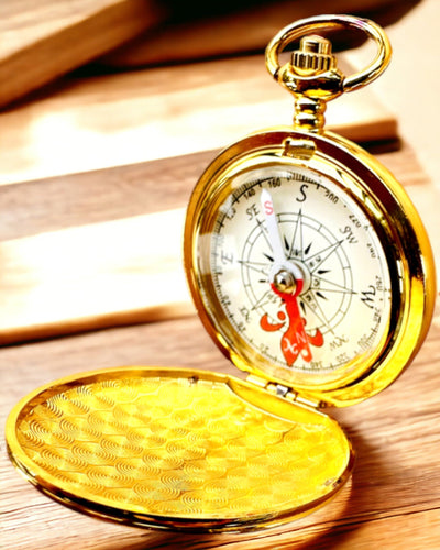 Vándor Kompasz Gravírozási Opcióval - arany színű