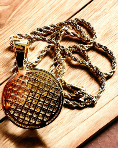 Glamour stílusú, cirkóniával díszített iránytű medálos nyaklánc nőknek és férfiaknak - arany szín, gravírozás