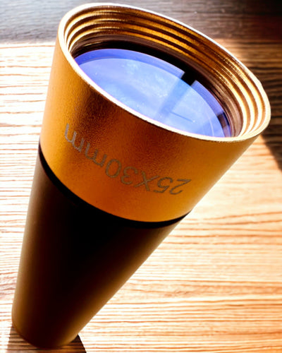 Explorer 25x30 Monokuláris Távcső - Hordozható, Összecsukható Kézi Teleszkóp, személyre szabható gravírozással