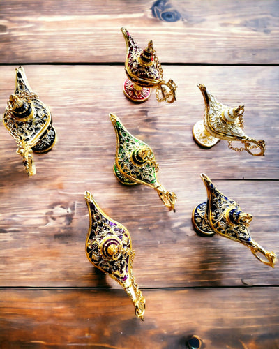 Kis 4 cm-es Varázslámpa Aladdiné, kulcstartó, 6 színváltozat - Elvarázsolt Emlékek, személyre szabás gravírozással