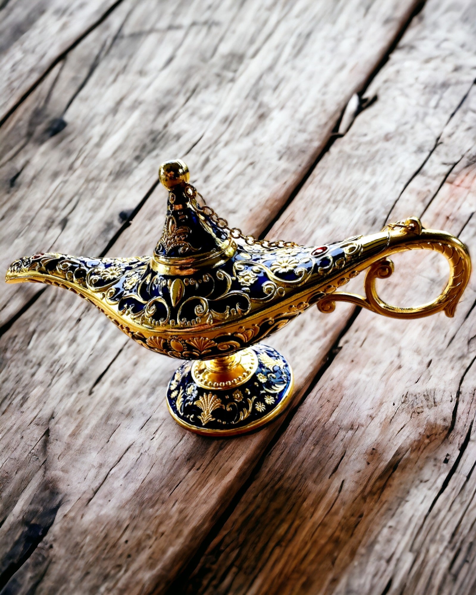 Aladdin Varázslámpája Gravírozási Lehetőséggel - Sötétkék Arannyal Átszőtt Változat