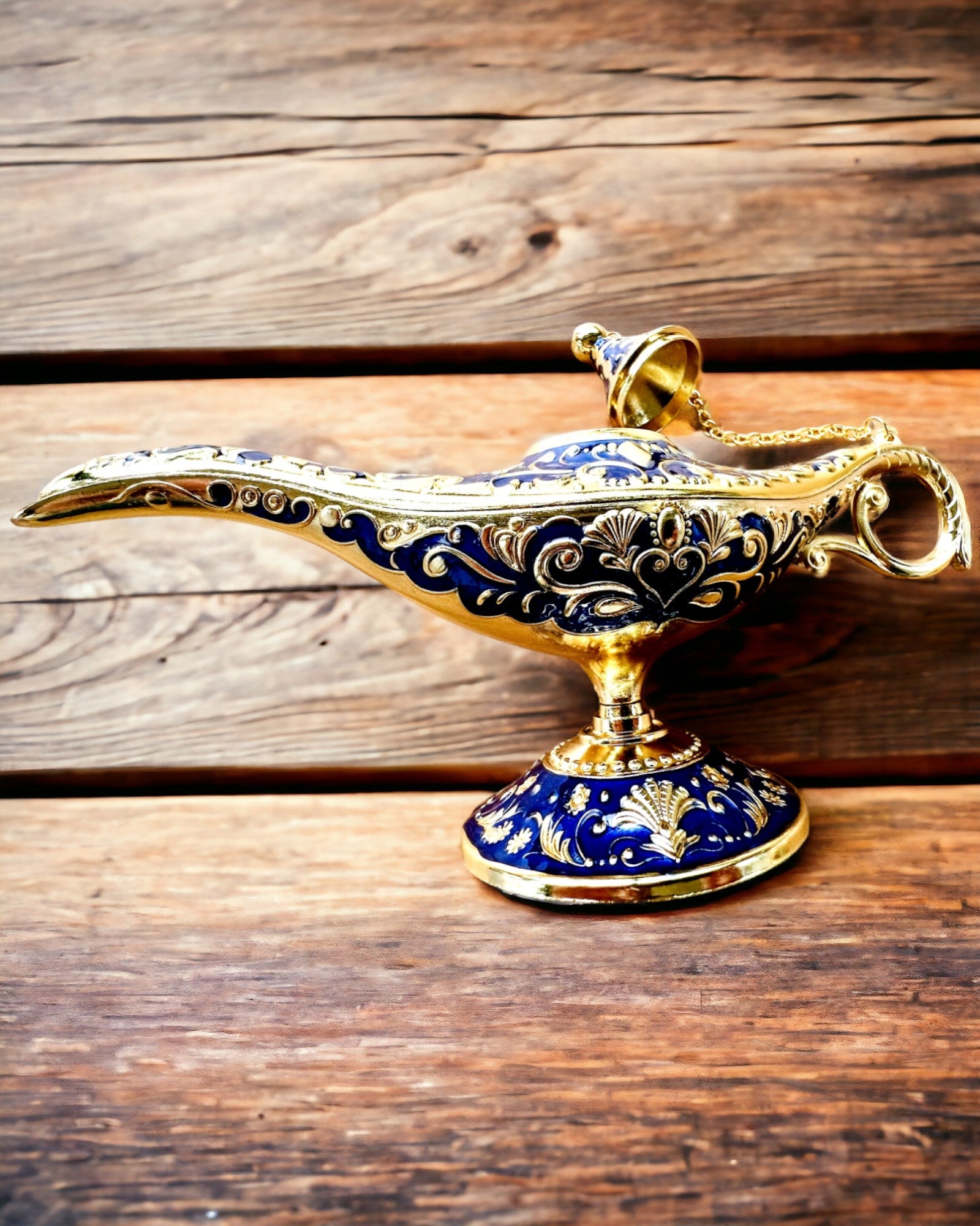 Aladdin Varázslámpája Gravírozási Lehetőséggel - Sötétkék Arannyal Átszőtt Változat