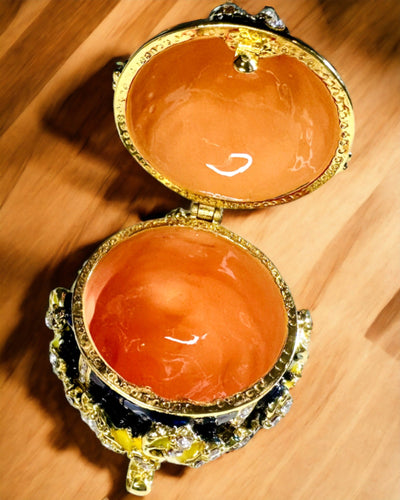 Ékszerdoboz 'Cesarskie Jajo' Faberge – Vintage Stílusú, Dekoratív Kiegészítőtartó