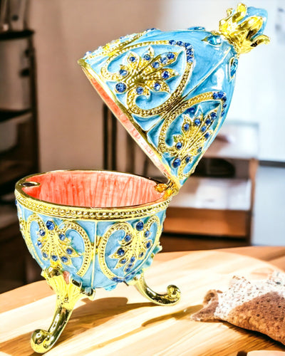 Fabergé Mennybéli Tojás – Zománcozott Ékszertartó - égkék színben. Személyre szabás gravírozással