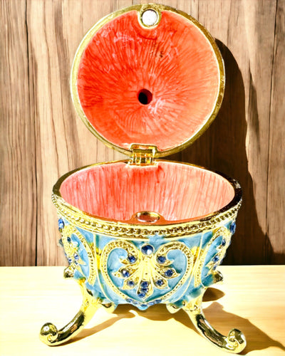 Fabergé Mennybéli Tojás – Zománcozott Ékszertartó - égkék színben. Személyre szabás gravírozással