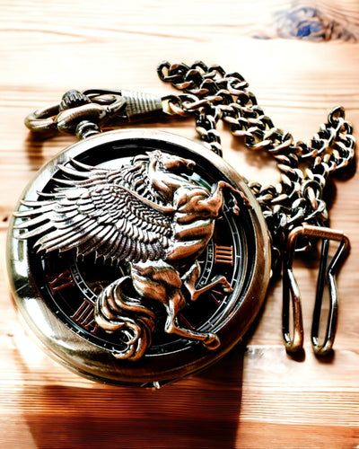 Zsebóra "Equus Tempus" - Szín: Barna, Rózsaarany Ló Motívummal, személyre szabható gravírozással