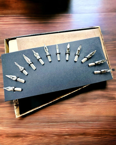 Exkluzív Kalligráfia Készlet, mártogatós töltőtoll és tintakészlet, személyre szabott gravírozással