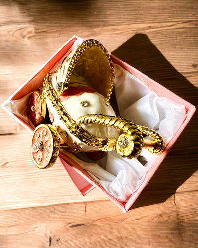 Kis Mesebeli Ékszerkocsi, kincsek - Királyi Elegancia, személyre szabás gravírozással