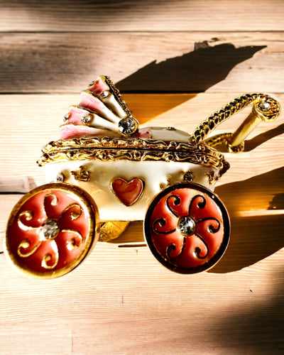 Kis Mesebeli Ékszerkocsi, kincsek - Királyi Elegancia, személyre szabás gravírozással