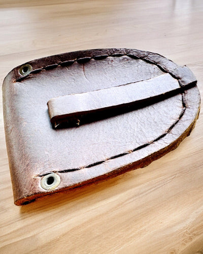 Bőr Tok "Felfedező" - kompakt iránytűhöz vagy zsebórához - személyre szabható gravírozással