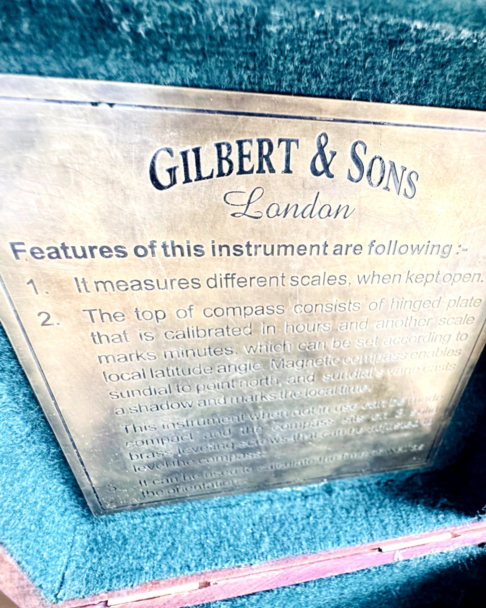 "Gilbert & Sons" Nagy Fa Iránytű Doboz Gravírozási Lehetőséggel