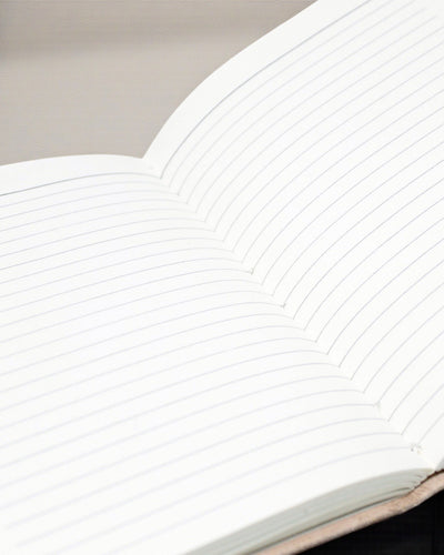 Skórzany Notatnik Kamienie Czakr – Ręcznie Zdobiony Dziennik Harmonii