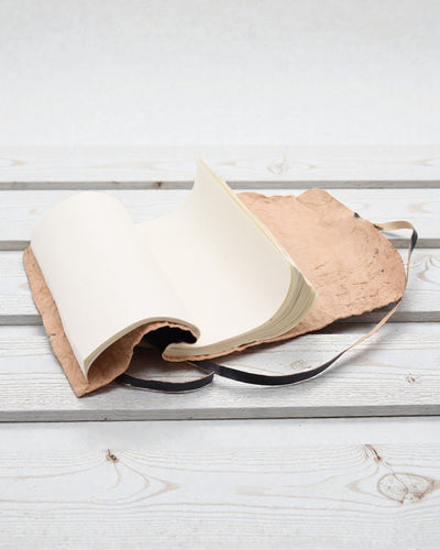 Zwijany Skórzany Notatnik Podróżnika Nomad Black – 21 × 15 cm