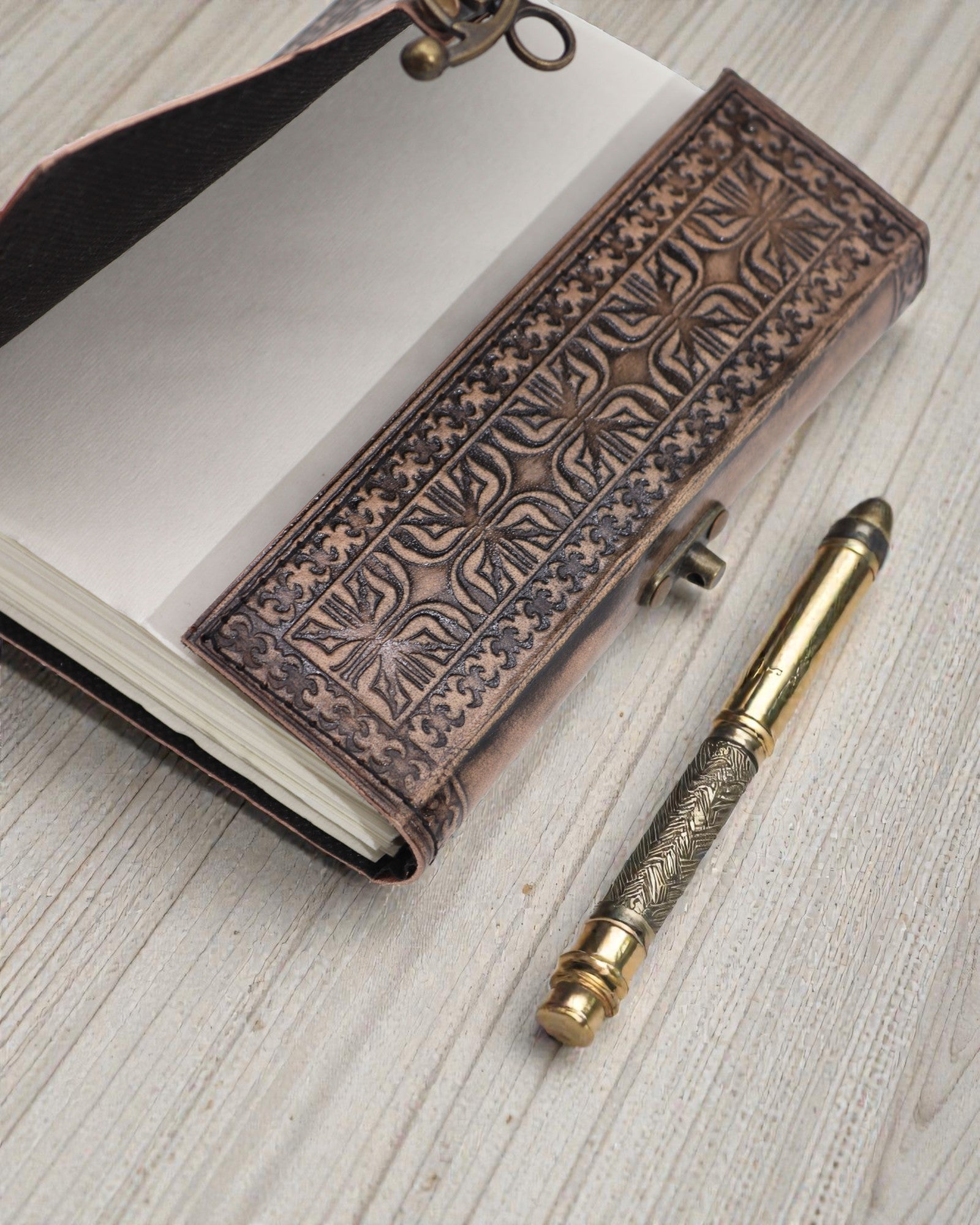 Lótusz mandala – ezoterikus jegyzetfüzet – antikszürke – 200 oldal – öltött szegély – 17.5x12.5x3cm