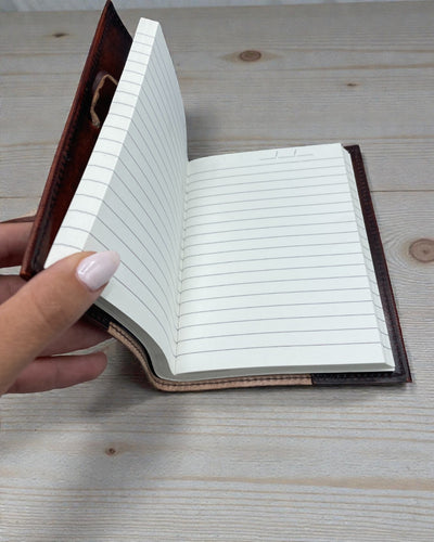 Vita Arboris – Mały Skórzany Notatnik Drzewo Życia z Zielonym Kamieniem