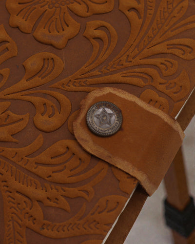 Skórzany Notatnik z Wytłoczonymi Kwiatami – brązowy (17,8 x 12,7 cm)