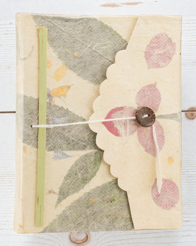 Średni Notatnik Lokta Bugenwilla (15 x 12 cm) – 45 kartek