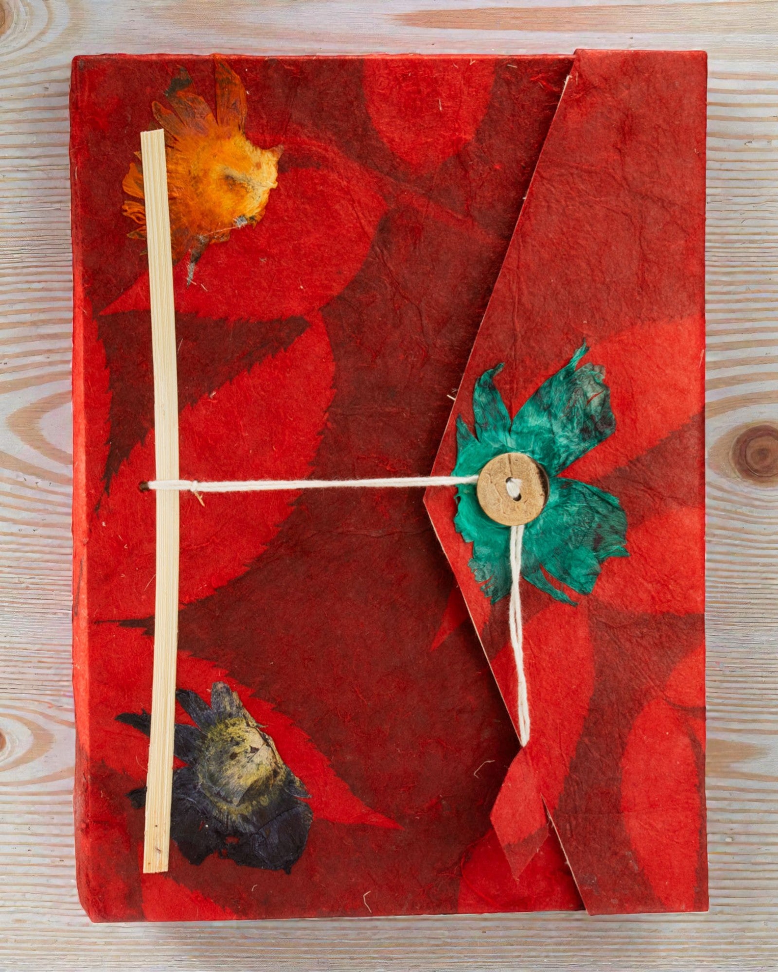 Művészi Lokta Ruby Bloom jegyzetfüzet – Merész virágok (45 lap, 21 x 15 cm)