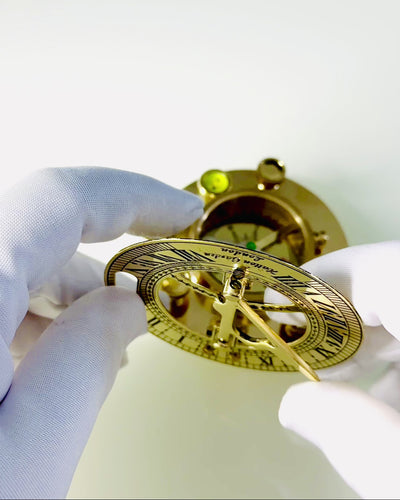 Nautikai Iránytű Szekstánssal és Személyre Szabási Lehetőséggel - Tengerészeti XL