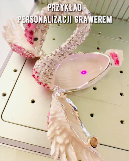 Elegáns "Hattyú Ékszere" Doboz - személyre szabható gravírozással