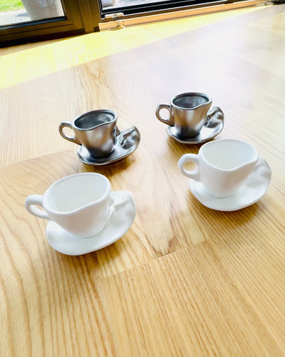 Elegáns Kerámia Csészék „Maska” – 2 darabos készlet - személyre szabható gravírozással ajándékba