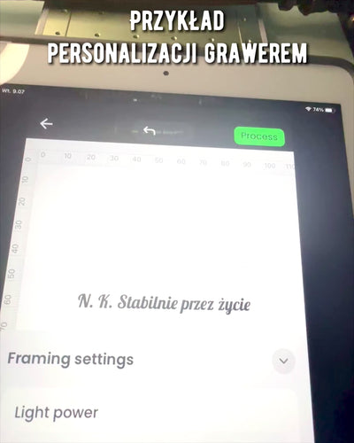 'Wolf' - Indiai Mangófa Gravírozási Lehetőséggel, barna faragott mintával