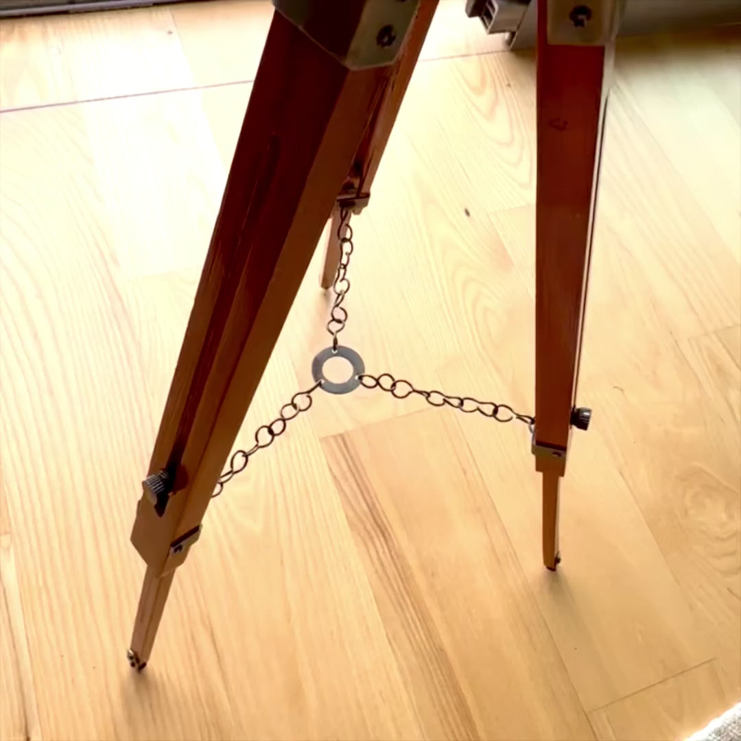 Elegancki Globus Kolonialny na Drewnianym Trójnogu NC2140 z Regulowaną Wysokością do 78 cm, Laminowaną Mapą w Odcieniach Bieli i Brązu, Idealny na Prezent z Możliwością Personalizacji Grawerem