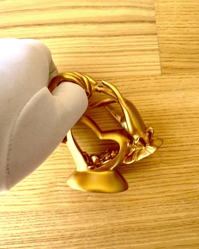 "A Szeretet Érintése" figura, 10 cm magas, Gravírozási lehetőséggel ajándékba