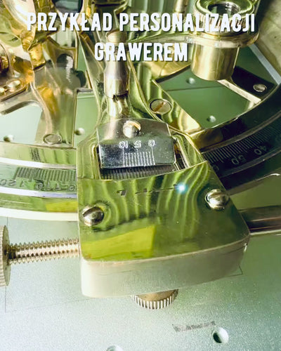 Arany színű művészi szextáns - személyre szabható gravírozással