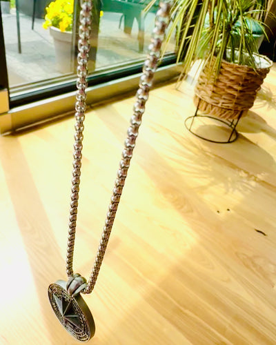 „Eurla” Iránytű Nyaklánc - személyre szabható gravírozással