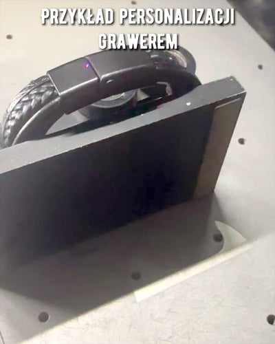 "StyleTwist" karkötő személyre szabott gravírozással