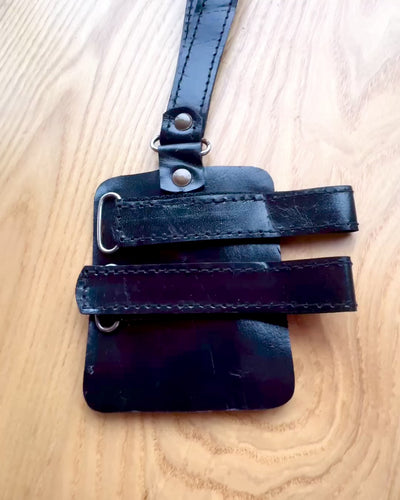 "Fekete Párduc Bot Tok Gravírozási Lehetőséggel - Kézzel Készített Természetes Bőrből"