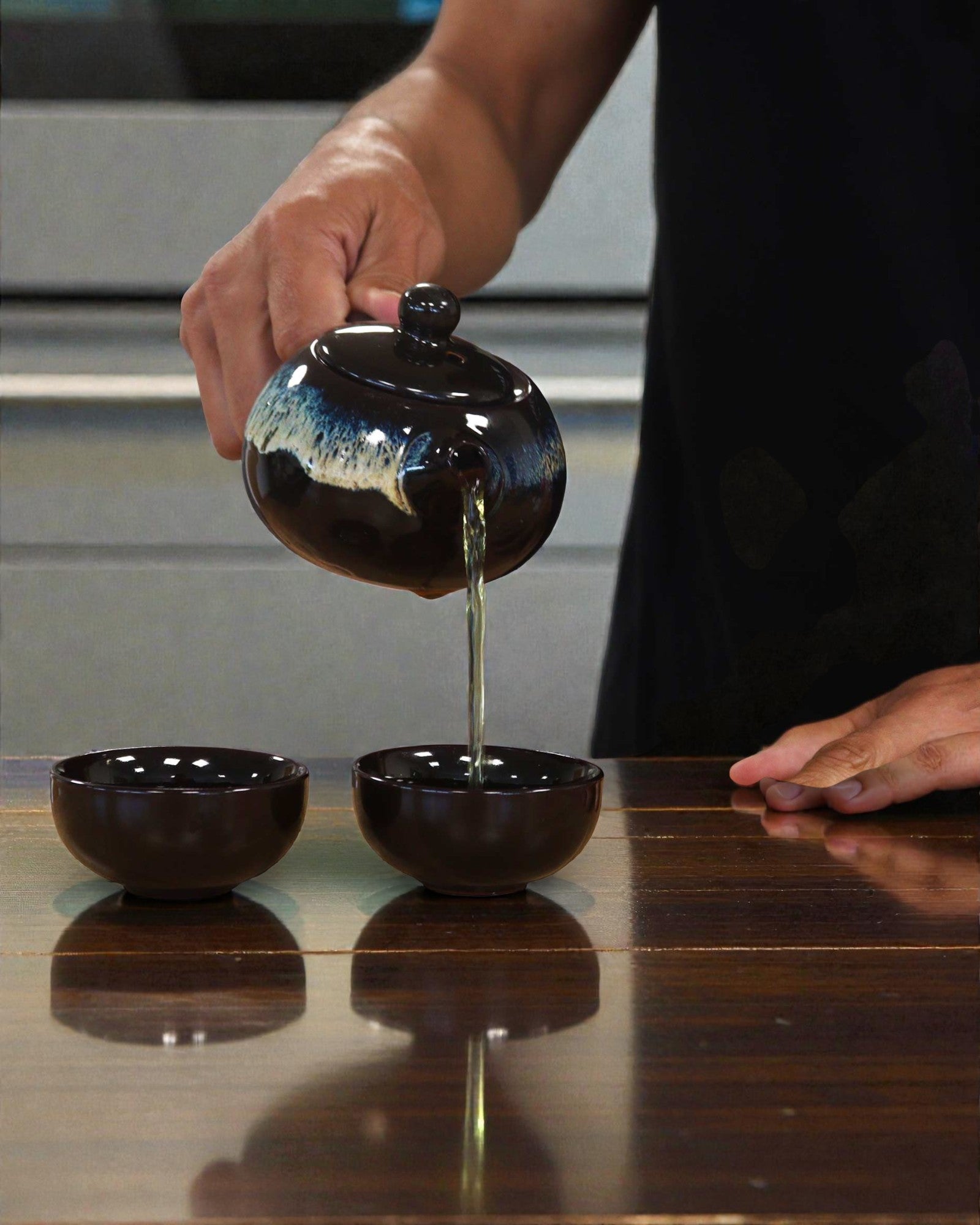 Fekete máz – Kisméretű teakészlet 2 csészével