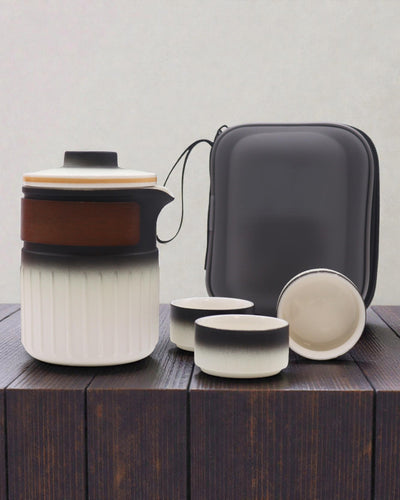 Három barát utazása – Turisztikai kerámia készlet teáskannával és 3 csészével