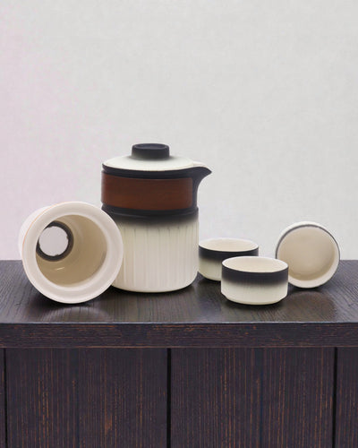 Három barát utazása – Turisztikai kerámia készlet teáskannával és 3 csészével