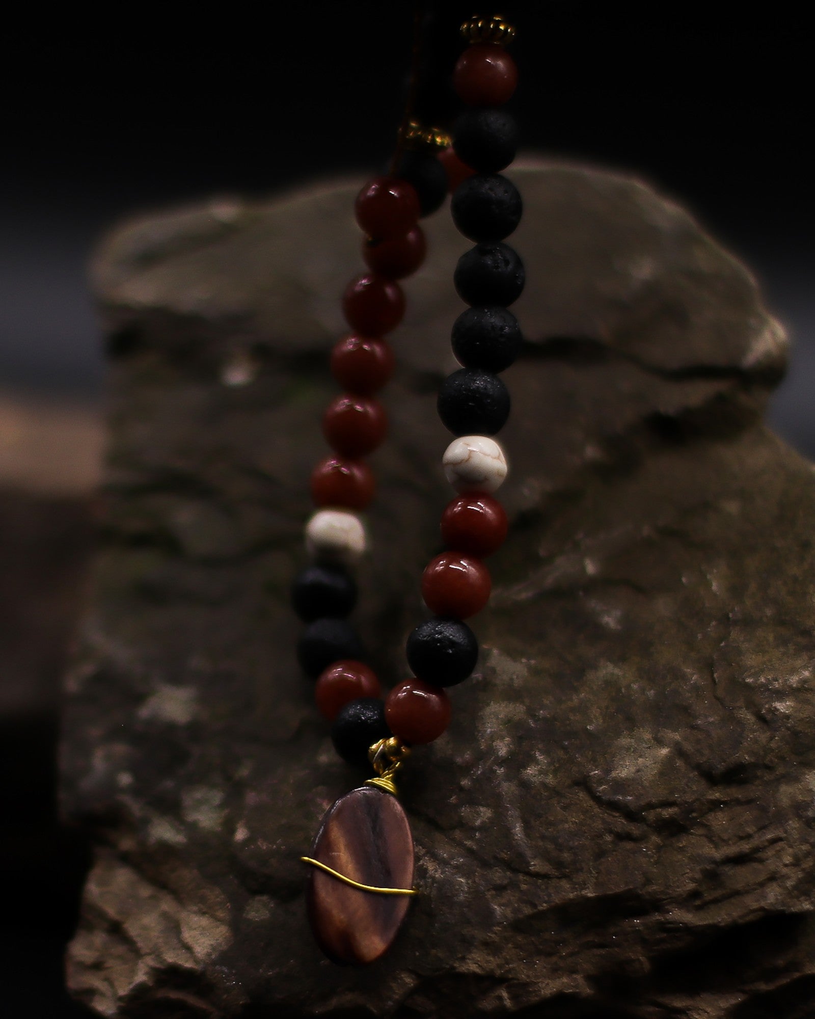 Naszyjnik Esencja Wulkanu – Ochrona