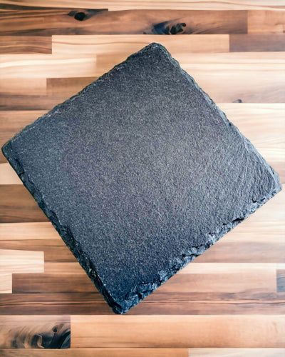 Természetes kőből készült, személyre szabott gravírozással ellátott alátét kávéhoz, teához – Négyzet, kör, hatszög, 10 cm